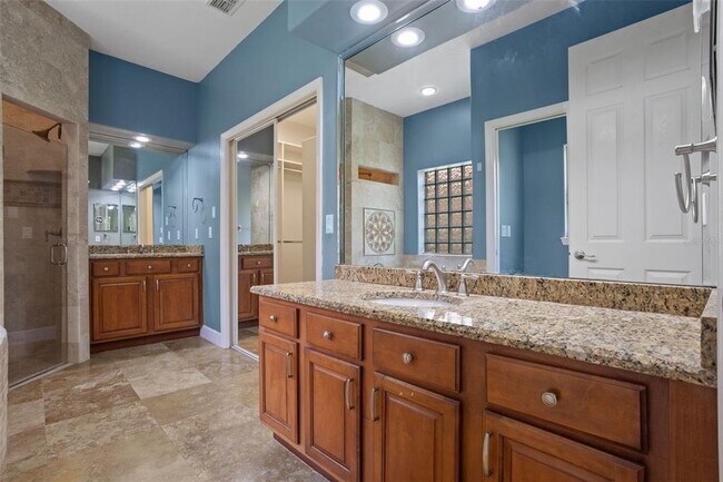 Building Photo - 2256 Kettle Dr