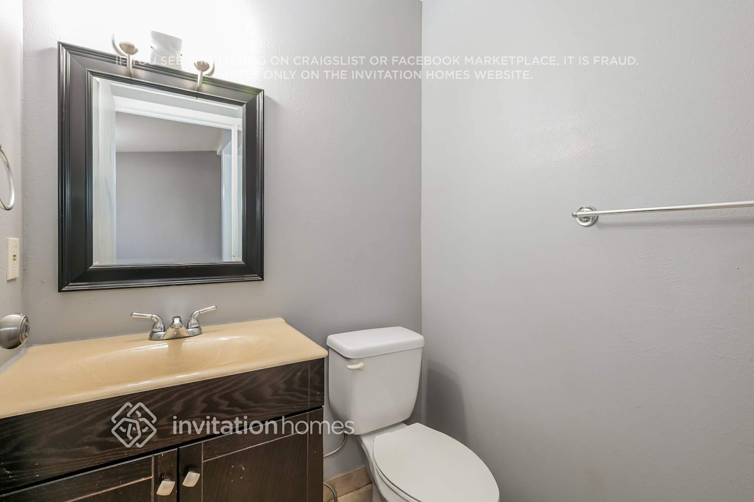 Building Photo - 3922 S Pagosa St