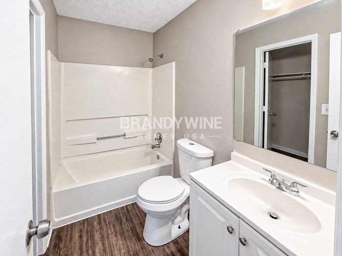 Building Photo - 3031 Kenville Ln