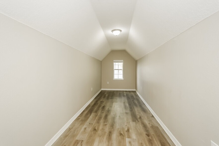 Building Photo - 9350 Caracara Drive