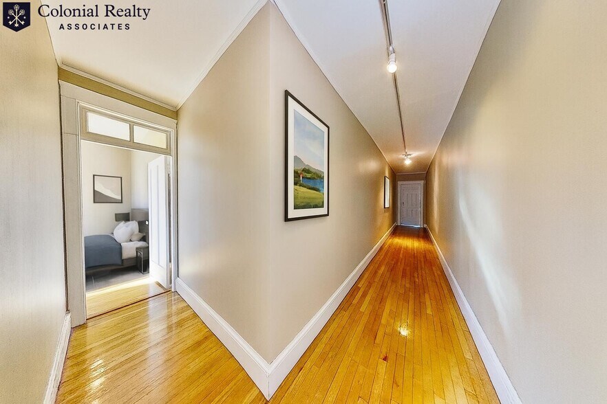 Building Photo - 72 Egmont St