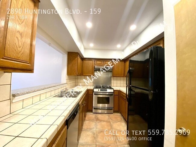 Building Photo - 2890 Huntington Blvd