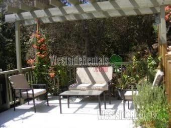 Outside deck - 2132 N Beverly Glen Blvd