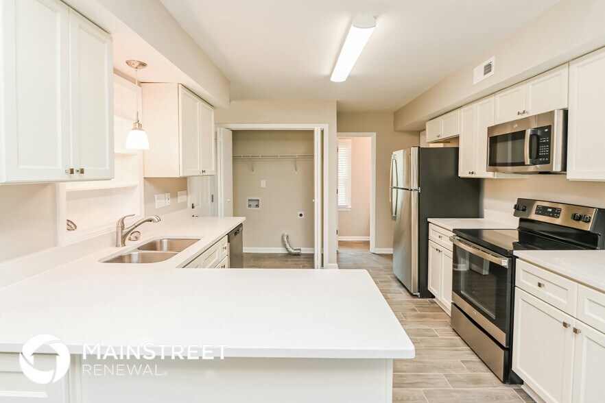 Building Photo - 5311 Caradon Dr