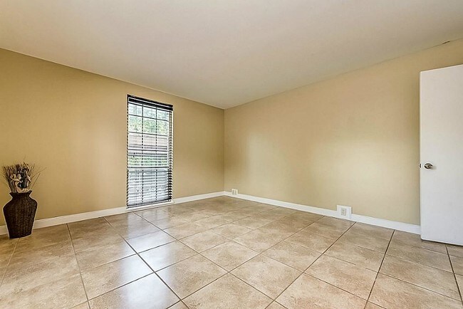 Building Photo - 5353 Institute Ln