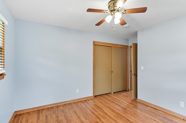 Building Photo - 2710 S 48th Ave