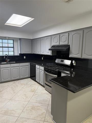 Building Photo - 1009 Village Wood Ct