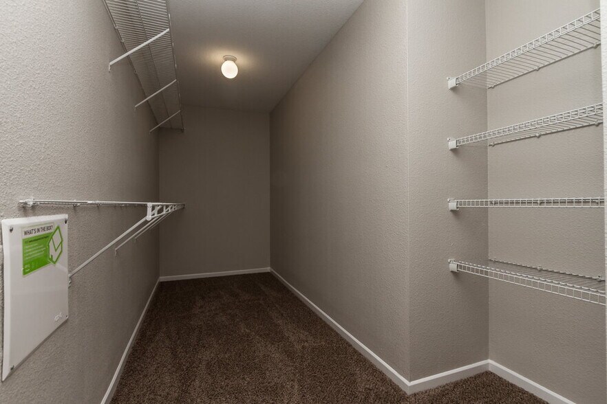 Building Photo - 8038 Retreat Ln