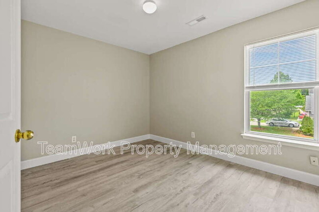 Building Photo - 311 Harriswood Ln