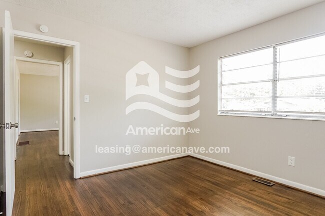 Building Photo - 6825 6th Ave S