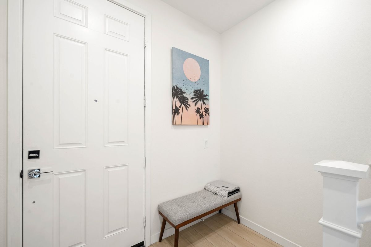 Building Photo - 27586 Manzanita Wy