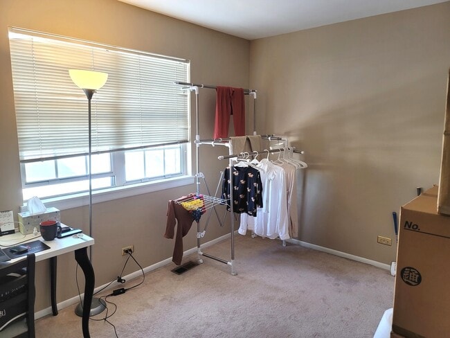 Building Photo - 615 Newbury Ln