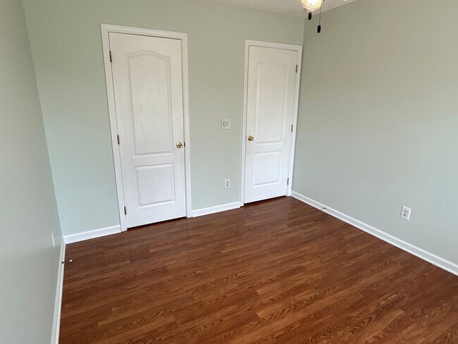 Building Photo - 3 Bed | 2.5 Bath Home in Raleigh with a Su...