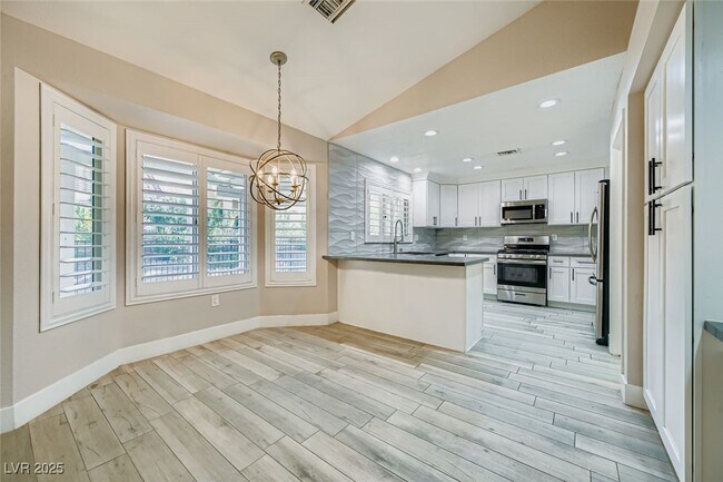 Building Photo - 9045 Firebird Dr