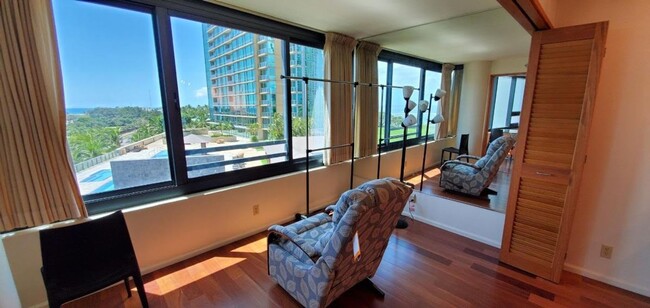 Building Photo - $2,850.00, Furnished, 850 Sft. 1-Bedroom/1...