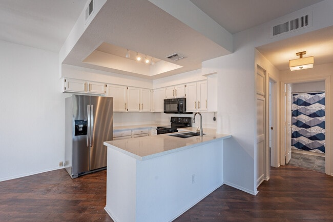 Building Photo - 3640 N 38th St