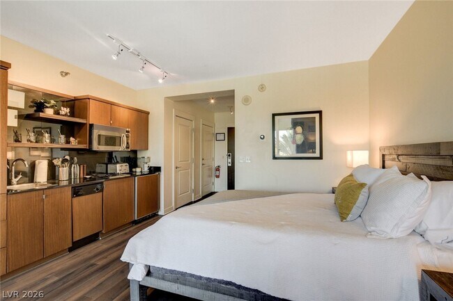 Building Photo - 29 Montelago Blvd