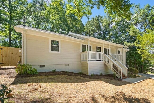 Building Photo - 6147 Allen Ivey Rd