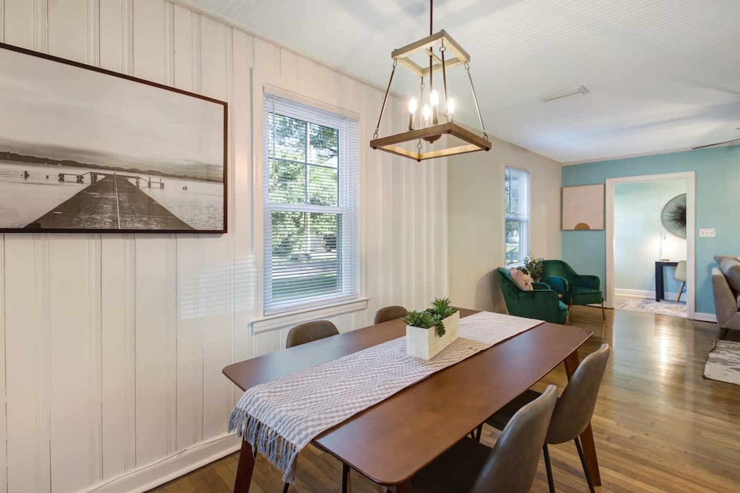 Building Photo - 1126 Murray Dr