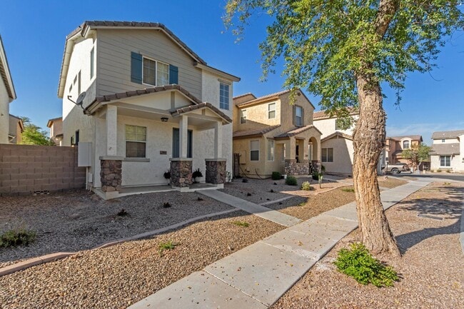 Building Photo - 3012 S 101st Dr