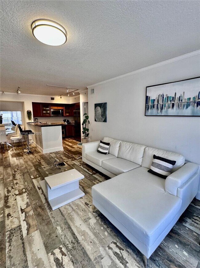 Building Photo - 2080 S Ocean Dr