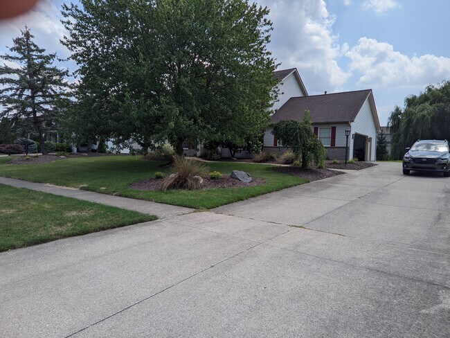 Building Photo - 34521 Springvale Cir
