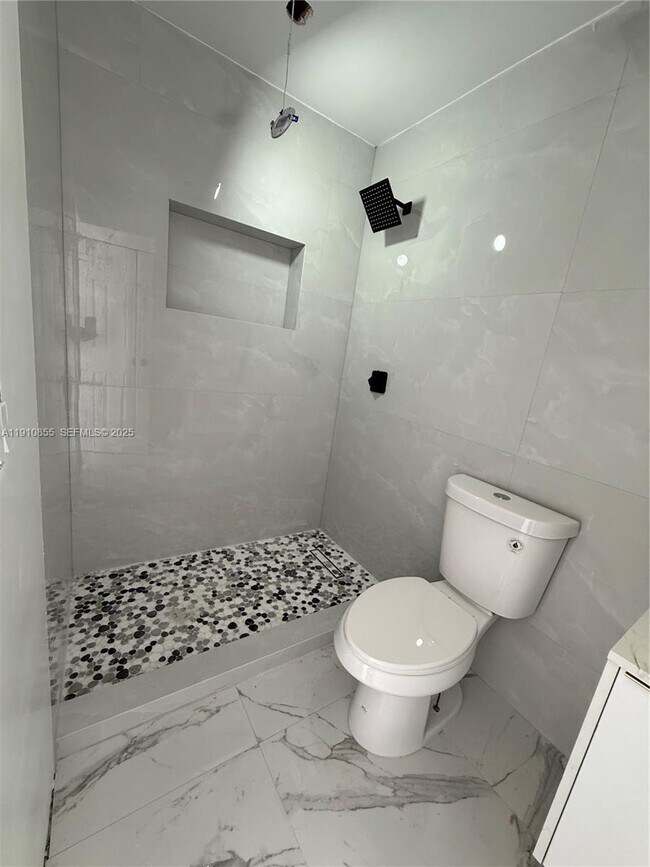 Building Photo - 9824 SW 26th Terrace