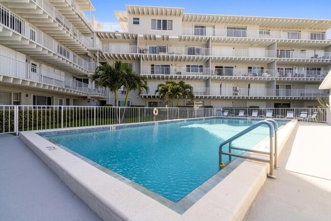 Building Photo - 3500 S Ocean Blvd