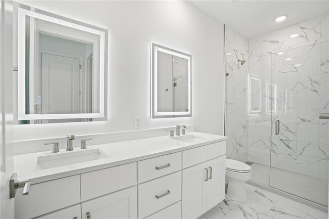 Building Photo - 600 3rd Ave S