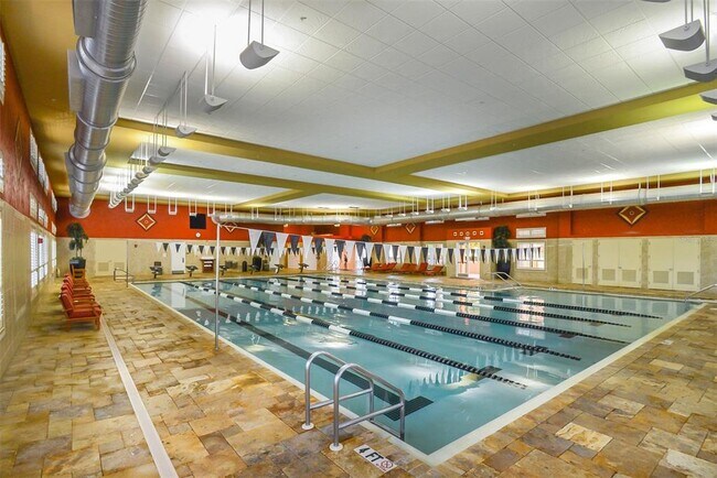 Building Photo - 1707 W Spring Meadow Loop