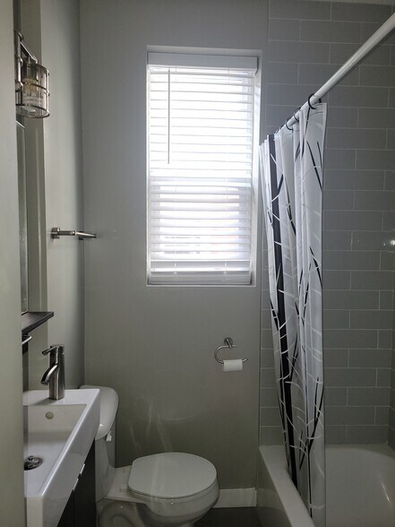 Building Photo - 4180 Neosho St