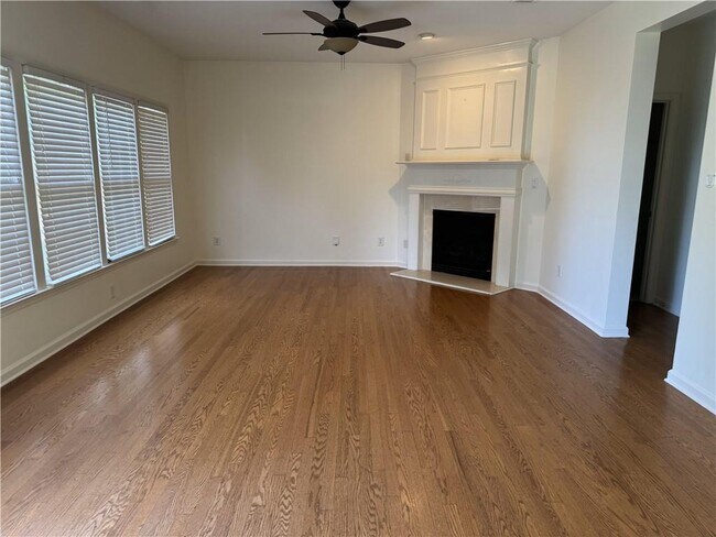 Building Photo - 4183 Divot Way