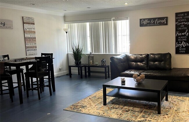 Building Photo - 401 Golden Isles Dr