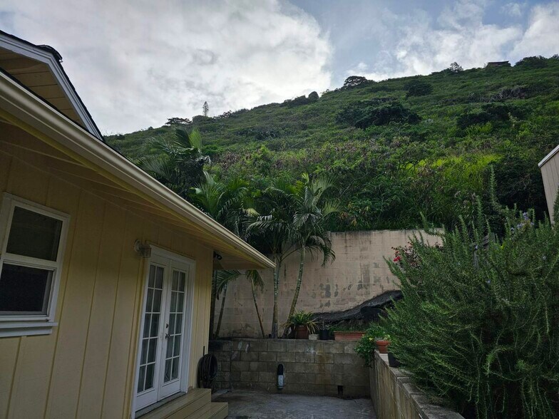 Building Photo - 5344 Malu Pl