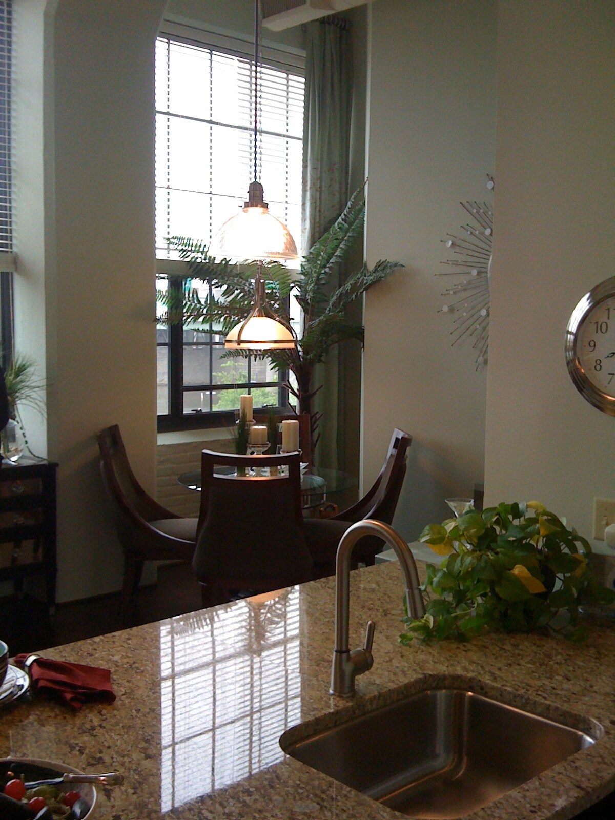 Building Photo - 2429 Locust St