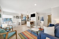 Building Photo - 483 E Shore Dr