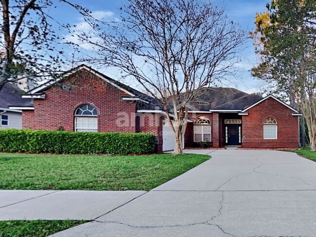 Building Photo - 125 Whisper Ridge Dr