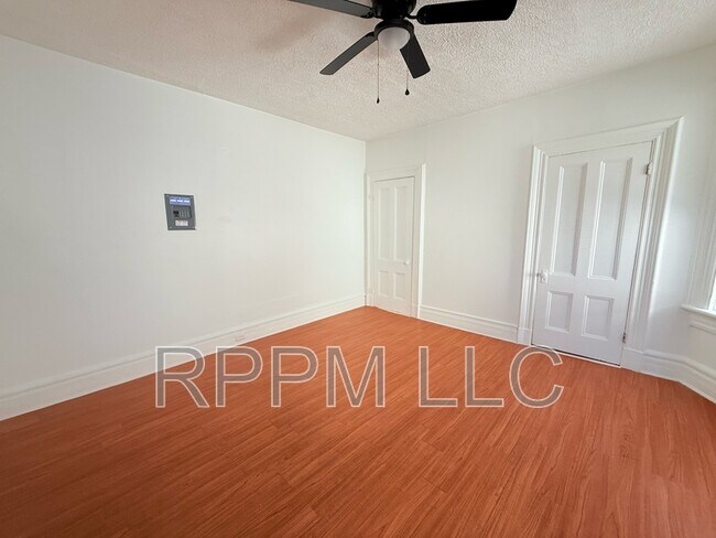 Building Photo - 157 Harrison Ave