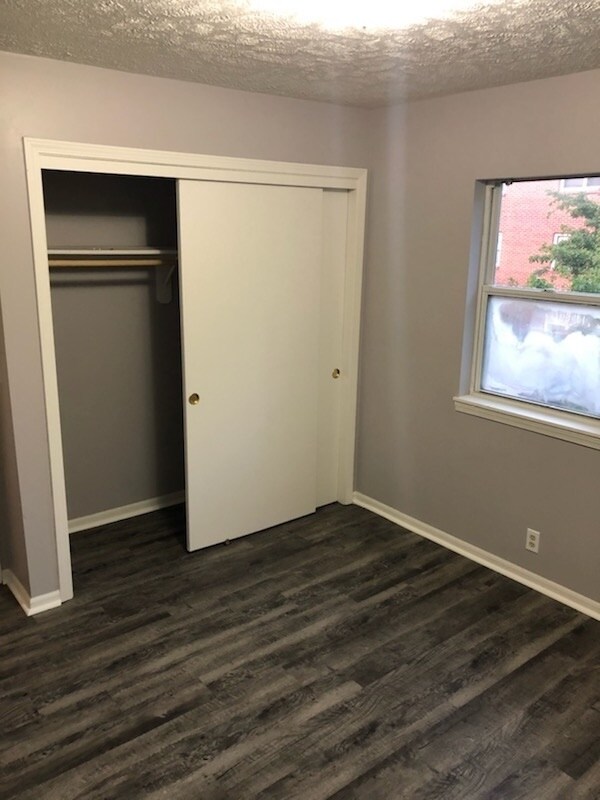 Building Photo - 4460 Redman Ave