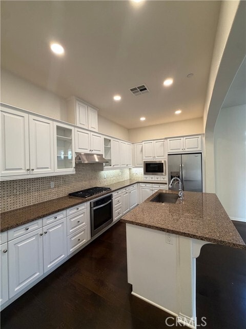 Building Photo - 15 Galan St