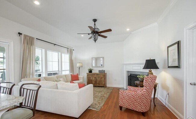 Building Photo - Spacious 3-Bedroom Home for Rent!