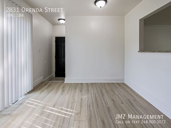 Building Photo - 2831 Orenda St