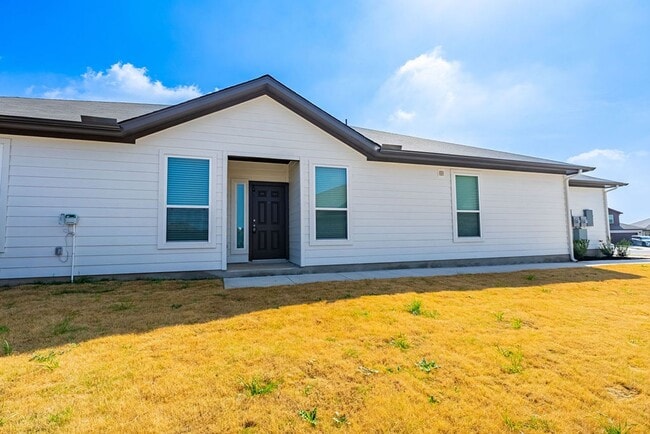 Building Photo - 414 Cross Barn Blvd