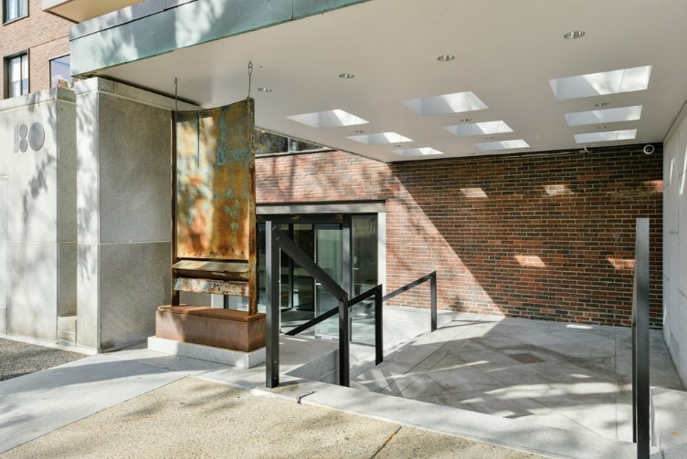 Building Photo - 180 Beacon St