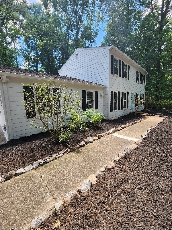 Building Photo - 4008 Rock Mill Dr