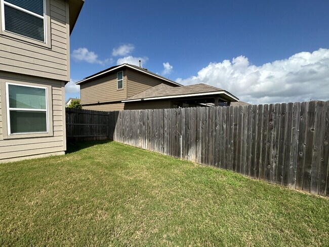 Building Photo - 9712 Moon Shine