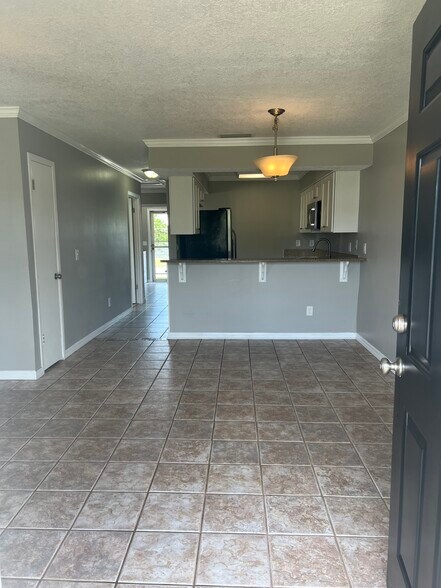 Building Photo - 117 Rio del Mar St