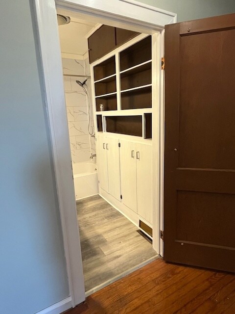 Bathroom - 1800 N Rosewood Ave