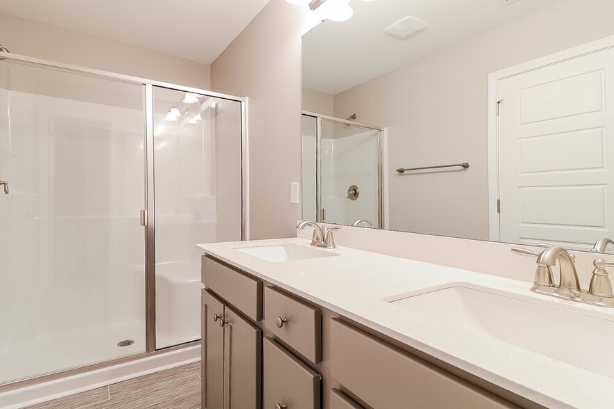 Building Photo - 52 Rosemary St