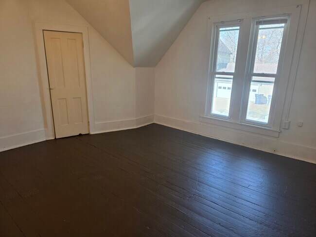 Building Photo - 204/206/208 N Fort Wayne St